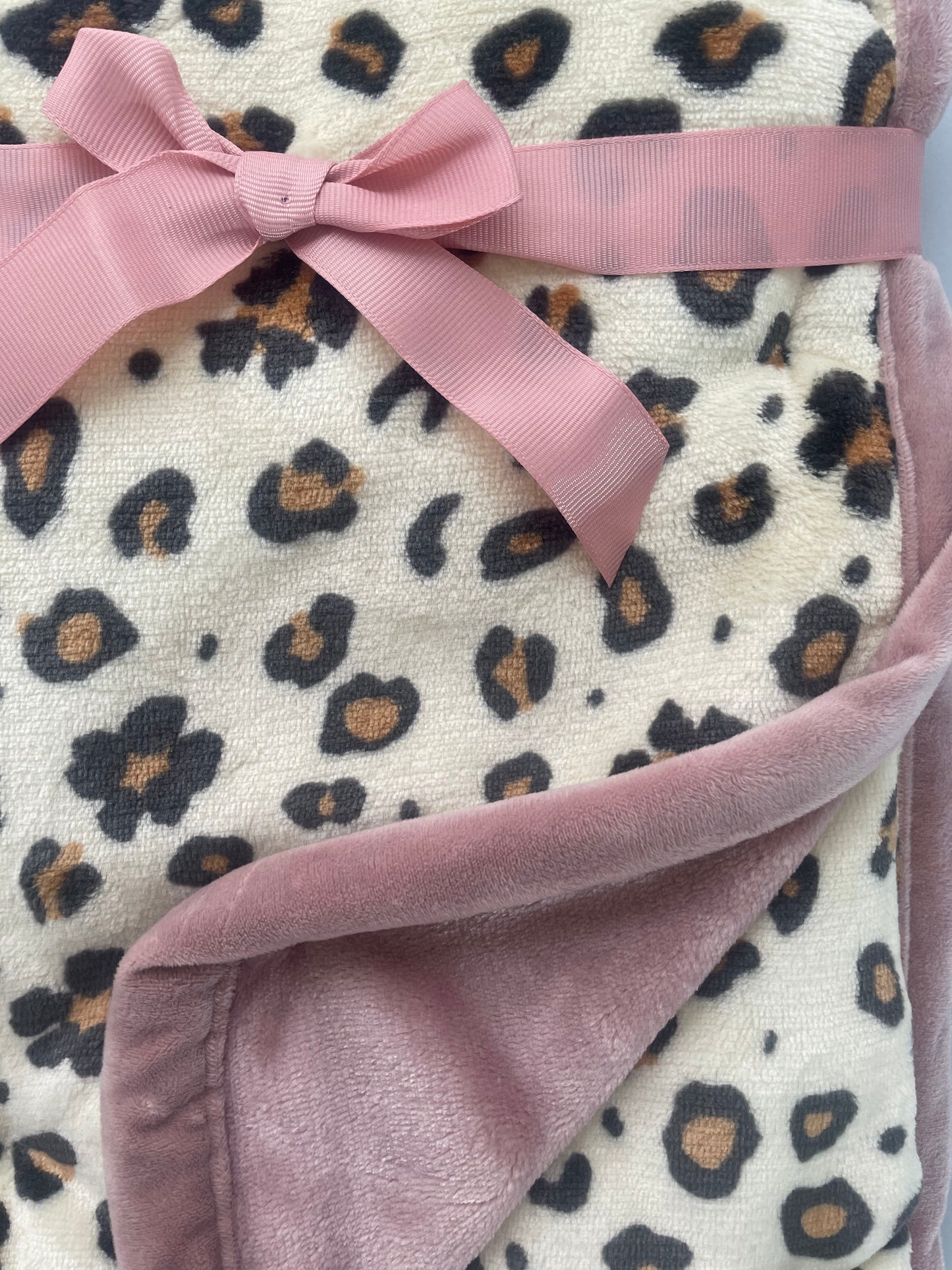 Frazada de  Bebé Estampado Animal Print - Suavidad y Estilo para tu Pequeño